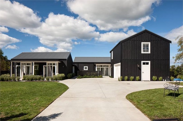 Black and White Barn Matakana